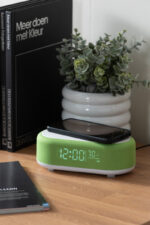 Alarm Clock Vogue w. Phone Charge - часовник со полнач, Green - Image 4