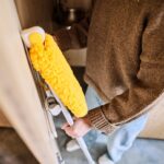 CleanTech™ Adjustable High Zone Duster - четка за прашина за високи места